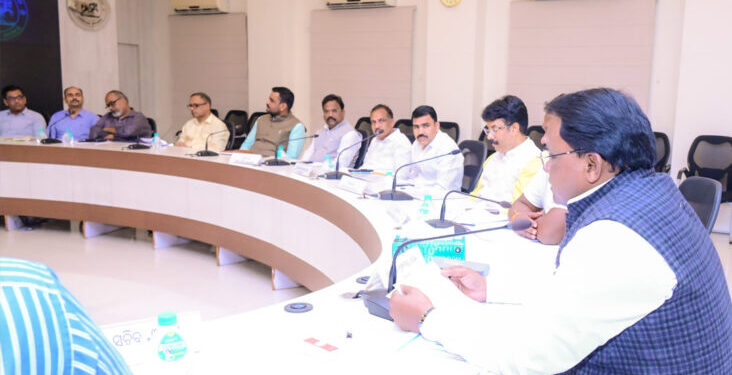 ବିଭିନ୍ନ ବିଭାଗର ଖର୍ଚ୍ଚ ସମୀକ୍ଷା କଲେ ମୁଖ୍ୟମନ୍ତ୍ରୀ