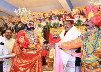 ଖଣ୍ଡକୋଟା ଠାରେ ଆୟୋଜିତ ୩୨ତମ ବିରାଟ ଧନୁଯାତ୍ରା ମହୋତ୍ସବରେ ଯୋଗଦେଲେ କେନ୍ଦ୍ର ଶିକ୍ଷାମନ୍ତ୍ରୀ