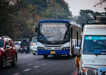 କଟକରେ ମୋ ବସ୍ ଧକ୍କାରେ ପରିବା ବ୍ୟବସାୟୀ ଆହତ