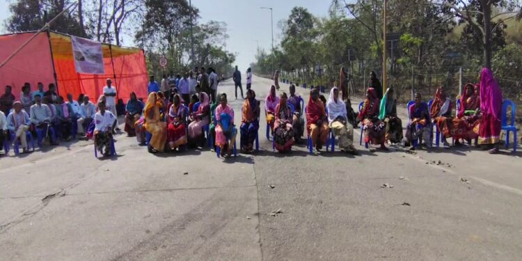 ଏନଟିପିସି ପାୱାର ପ୍ଲାଣ୍ଟକୁ ବନ୍ଦ କରିଦେଲେ ଗ୍ରାମବାସୀ