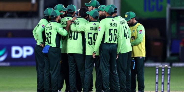 ଆୟୋଜନ କରି ଗୋଟିଏ ଵି ମ୍ୟାଚ ଜିତିପାରିଲାନି ପାକିସ୍ତାନ