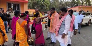 ବିଧାନସଭା ଷ୍ଟାଣ୍ଡିଂ କମିଟି ସଦସ୍ୟଙ୍କ ଦୁଇ ଦିନିଆ ନବରଙ୍ଗପୁର ଜିଲ୍ଲା ଗସ୍ତ