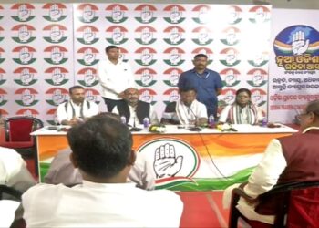 କଂଗ୍ରେସ ଭବନରେ ନେତା ଓ କର୍ମୀଙ୍କୁ ଭେଟିଲେ ପିସିସି ସଭାପତି