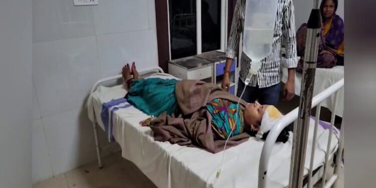 ଘରେ ପଶି ମହିଳାଙ୍କୁ ହାଣି ଲୁଟିନେଲେ..