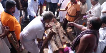 ବିଶିଷ୍ଟ ସାହିତ୍ୟିକ ପଦ୍ମଭୂଷଣ ରମାକାନ୍ତ ରଥଙ୍କ ଶେଷ କୃତ୍ୟ ସମ୍ପନ୍ନ