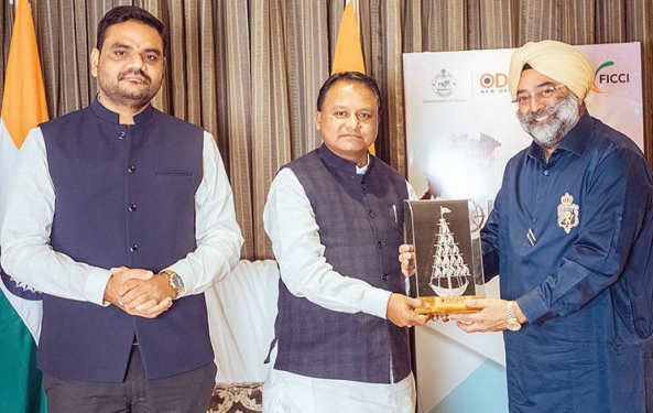 ଦିଲ୍ଲୀରେ ଓଡ଼ିଶା ନିବେଶକ ସମ୍ମିଳନୀ: ଆସିବ ୩୦,୫୯୫ କୋଟିର ନିବେଶ