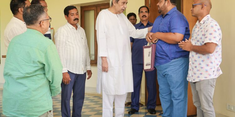 ନବୀନଙ୍କୁ ଭେଟିଲେ ସୁଶାନ୍ତ