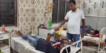 ଧାମନଗର ବ୍ଲକ ରାଧାବଲ୍ଲଭପୁର ଫଚାୟତର ସରପଞ୍ଚଙ୍କ ଆକ୍ରମଣରେ ଯୁବକ ଗୁରୁତର