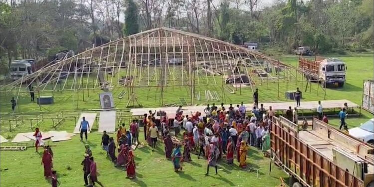 ଯାତ୍ରା ପ୍ରଦର୍ଶନ ପାଇଁ ଦୁଇ ଗୋଷ୍ଠୀ ମୁହାଁମୁହିଁ