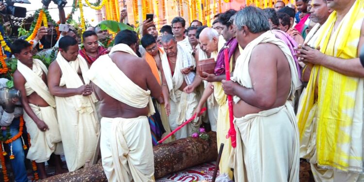 ବିଶ୍ବ ପ୍ରସିଦ୍ଧ ରଥଯାତ୍ରା ପାଇଁ ଅନୁକୂଳ ହେଲା ରଥକାଠ