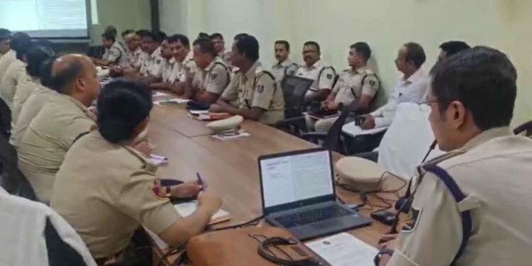 ରାଜଧାନୀରୁ ତଡା ହେବେ ବାଂଲାଦେଶୀ