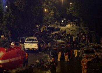 କରାଚିକୁ ଘେରିଲେ ଭାରତୀୟ ନୌସେନା