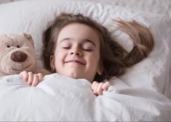 ରାତ୍ରୀରେ ଆପଣଙ୍କ ପିଲାକୁ ଶୁଆଇବା ସମୟରେ ଅସୁବିଧା ହେଉଛି କି? ନିଶ୍ଚତ ଫଲୋ କରନ୍ତୁ ଏହି ଟପ୍ସ