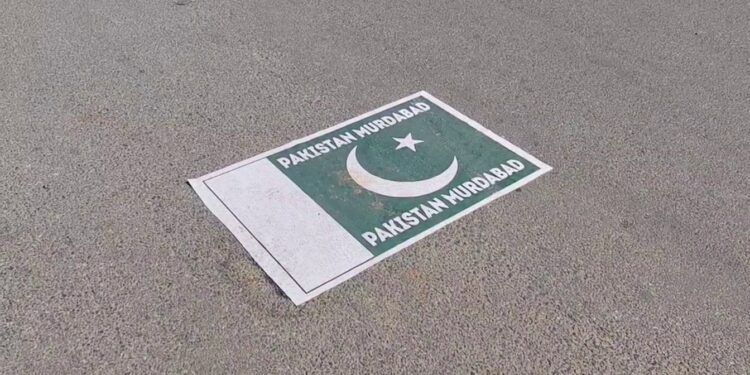 ବ୍ରହ୍ମପୁରରେ ପାକିସ୍ତାନ ଫ୍ଲାଗ, ବ୍ରହ୍ମପୁରରେ ପାକିସ୍ତାନ ଫ୍ଲାଗ