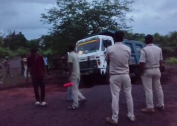 ବେଆଇନ କ୍ରୋମାଇଟ୍ ଖନନ ବେଳେ ମାଡ଼ି ବସିଲା ବନବିଭାଗ