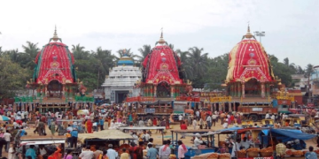 ସନ୍ଧ୍ୟା ଦର୍ଶନ କରୁଛନ୍ତି ଲକ୍ଷାଧିକ ଭକ୍ତ