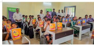 ବେଦାନ୍ତ ଆଲୁମିନିୟମ ପ୍ରୋଜେକ୍ଟ ବିଦ୍ୟା ଅଧୀନରେ ୬୦୦ ଛାତ୍ରଛାତ୍ରୀଙ୍କୁ ଶୈକ୍ଷିକ ସମ୍ବଳ ସହିତ ସଶକ୍ତ କରିଛି