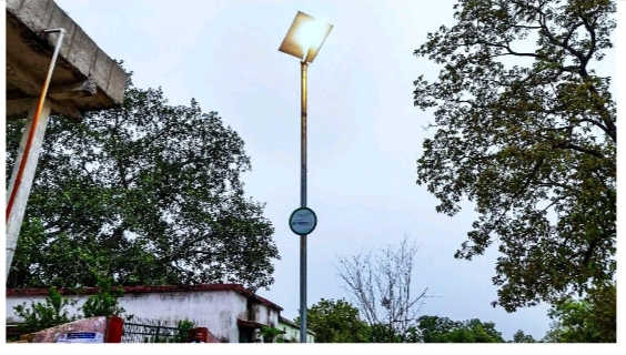 ବେଦାନ୍ତ ଆଲୁମିନିୟମ କୋଇଲା ଖଣି ପ୍ରକଳ୍ପ ଜ୍ୟୋତି ଅଧୀନରେ ଝାରସୁଗୁଡ଼ା ଏବଂ ସୁନ୍ଦରଗଡ ଜିଲ୍ଲାର ୨୨,୦୦୦ ପରିବାରକୁ ସୌର ଶକ୍ତି ଚାଳିତ ଆଲୋକ ପ୍ରଦାନ କରୁଛି