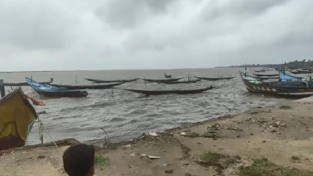 ଚିଲିକାରେ ଡିପ୍ ଡିପ୍ରେସନର ପ୍ରଭାବ
